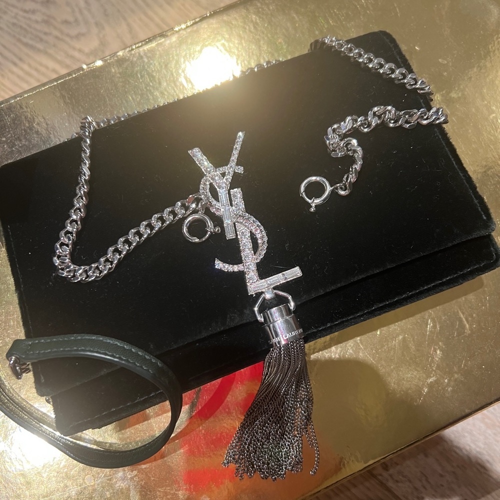 NWT YSL Classic Monogram Tassel Chain Wallet Velvet Green